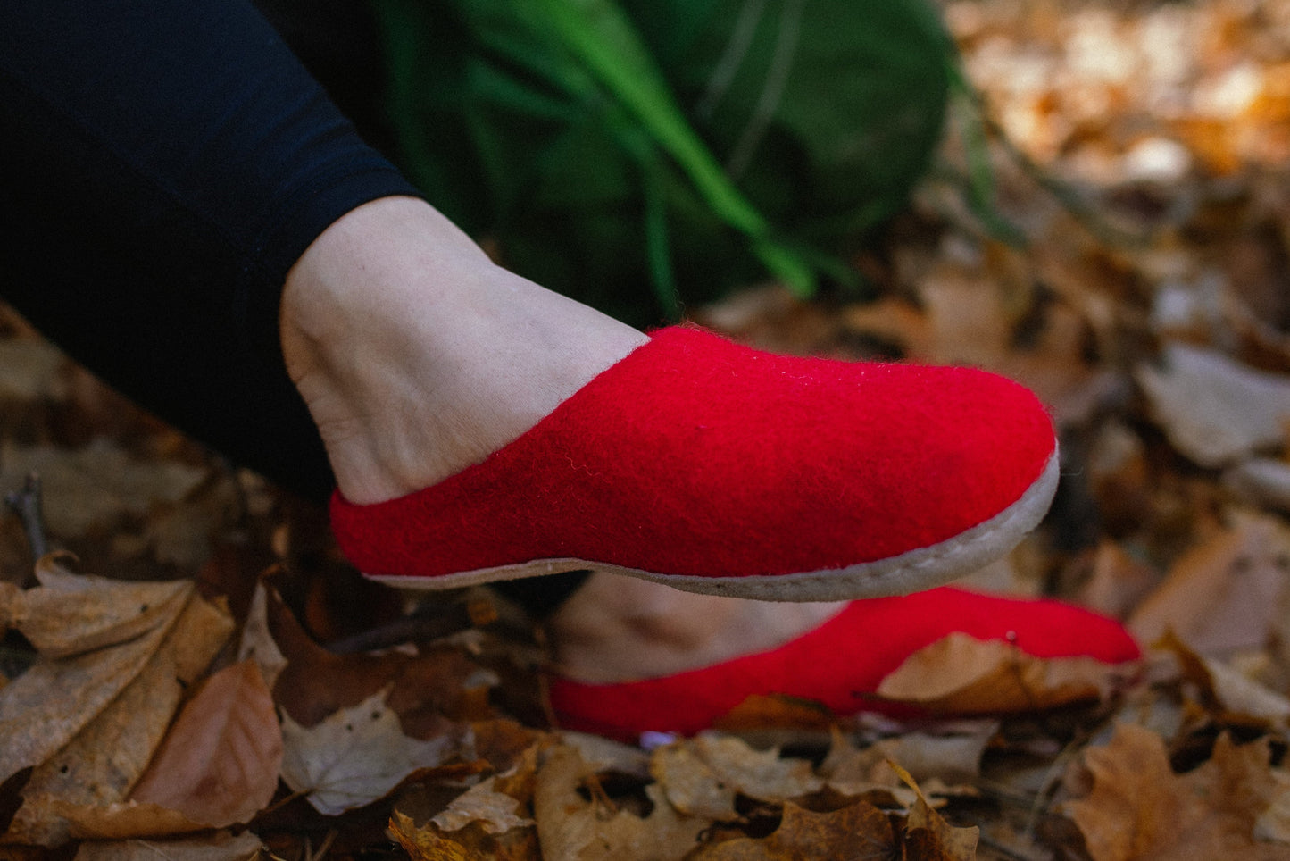 Red Sherpa Slippers | 909 SS-6